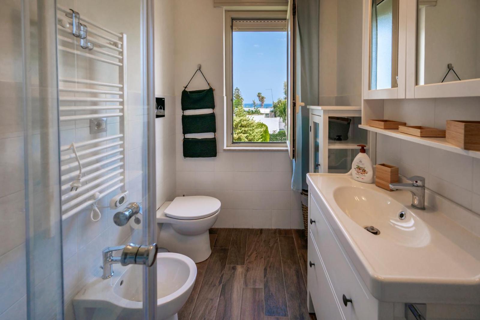 Villa Nisa Apartment Sea View 폰타네비안체 외부 사진